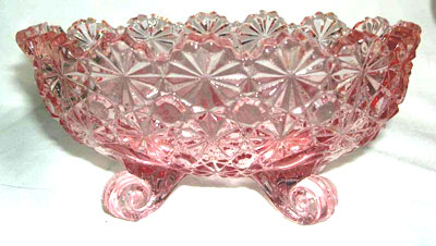 L. G. Wright #22-7 Daisy & Button Oval Footed Bowl
