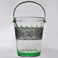 Unknown Border Etch on Liberty Spiral Optic Ice Bucket