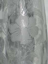 Unknown Daffodil Etch on Unknown Bud Vase