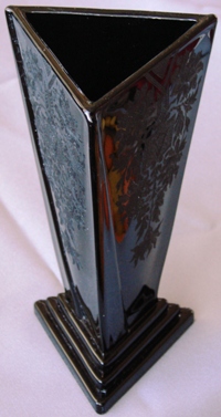 New Martinsville #  33 Modernistic Vase