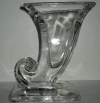 New Martinsville # 650 Cornucopia Vase