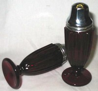 New Martinsville #  18/728 Queen Anne Salt & Pepper Shakers