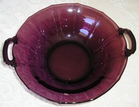 New Martinsville #  34 Addie Handled Bowl