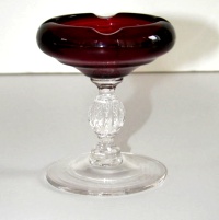 Cambridge #1066 Aurora Ashtray
