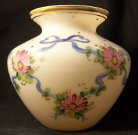 Cambridge #1309 Vase w/ Charleton Decoration