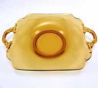 Cambridge #3400/1181 Two-Handled Plate