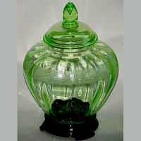 Cambridge # 510 Temple Jars w/ Florentine Etch