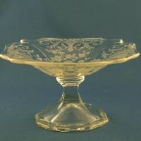 Cambridge #3400 Cheese Comport w/ # 754 Portia Etch
