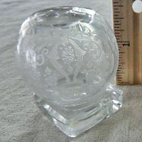 Cambridge Round Salt & Pepper Shakers w/ #752 Diane Etch