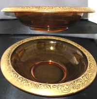 Cambridge #  32 Bowl w/ # 703 Florentine Gold Encrusted Etch