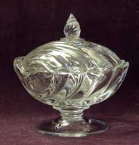Cambridge #   21 Shell Candy Box with Cover