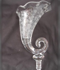 Cambridge # 576 Pristine Crimped Cornucopia Vase Insert