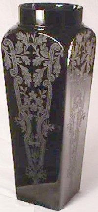 Cambridge #1023 Vase