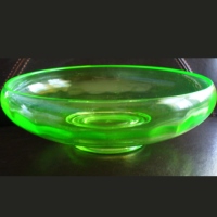 Cambridge #   16 Special Article Emerald Bowl