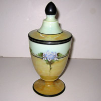 Cambridge #  96 Ivory Candy w/ Floral Decoration