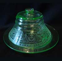 Cambridge #3077 Cheese Dish and Cover w/ # 704 Etch