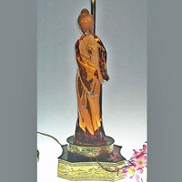 Cambridge # 523 One-Bun Geisha Lamp w/ Ormolu Base