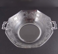 Central #2002 Bell Bowl w/ La Furiste Etch