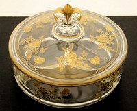 Central #2005 Baker's Candy Box w/ #23 Rose Etch