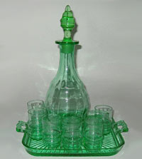 Central #1428 Decanter Set