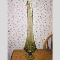 Fenton #8352 Valencia Large Swung Vase