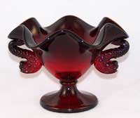Fenton #1533 Dolphin Comport