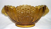 Fenton #1929 Daisy and Button