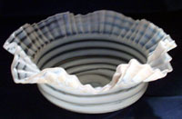Fenton #1523 Ring Optic Crimped Bowl