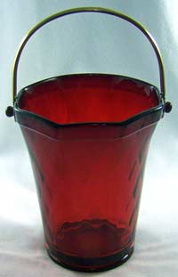 Fenton #1616 Diamond Optic Ice Bucket