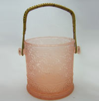 Fenton #1684 Ming Macaroon Jar