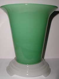 Fenton # 621 Vase on Moonstone Base