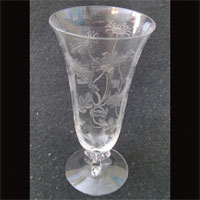 Fostoria #2470 Vase w/ Daisy Etch