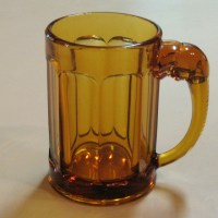 Heisey #1591 Elephant-Handled Mug