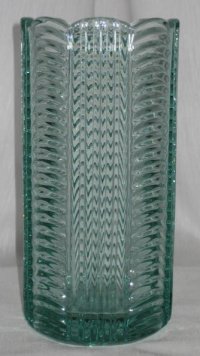 Heisey #1469 Ridgeleigh Vase