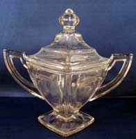 Heisey #7068 Four Arch Cream and Sugar