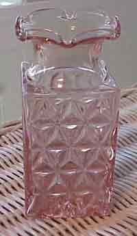 Imperial # 699 Washington Vase