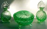 Imperial # 153 Spiral Optic Dresser Set