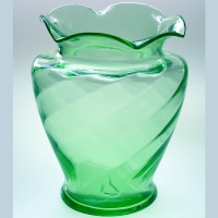 McKee Broad Spiral Optic Sarah Vase
