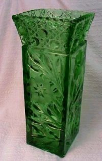 McKee # 410 Innovation  Vase