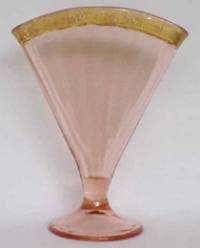 Paden City # 502 Fan Vase