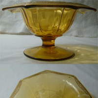 Paden City # 701 Triumph Mayonnaise w/ Lotus Gold Rambler Rose Border