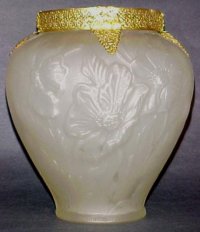 Tiffin # 8226 Poppy Vase
