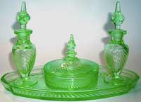 Tiffin #15331 Milady Dresser Set