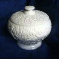 Westmoreland #1928 Cookie Jar w/ Maple Leaf / Bramble Pattern