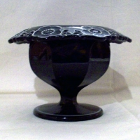 Westmoreland Floral Colonial Center Vase