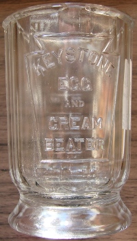 Westmoreland Keystone Egg and Cream Beater Cup