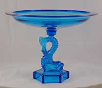 Westmoreland #1820 Dolphin Comport