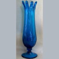 Westmoreland Swung Vase