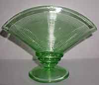 Indiana # 172 Old English Fan Vase
