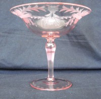 Unknown Cutting on Unknown Pink Compote